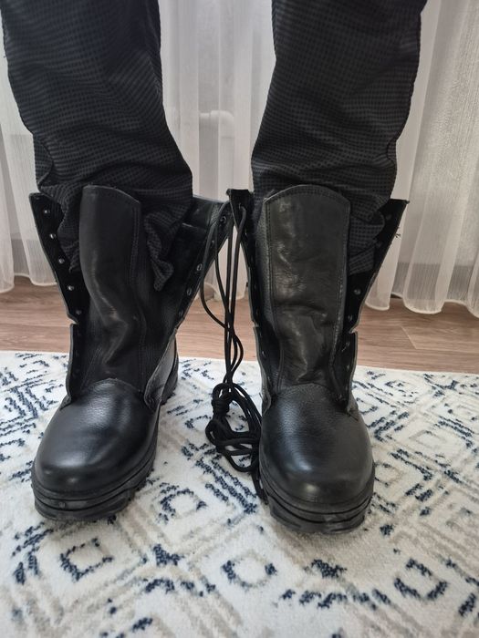 Продам берцы новые