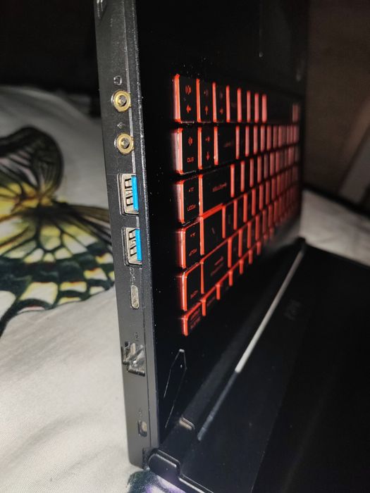 MSI gf63, Intel i5 11th, RTX 3050, 144hz, 16GB, SSD 2TB (Upgrade)