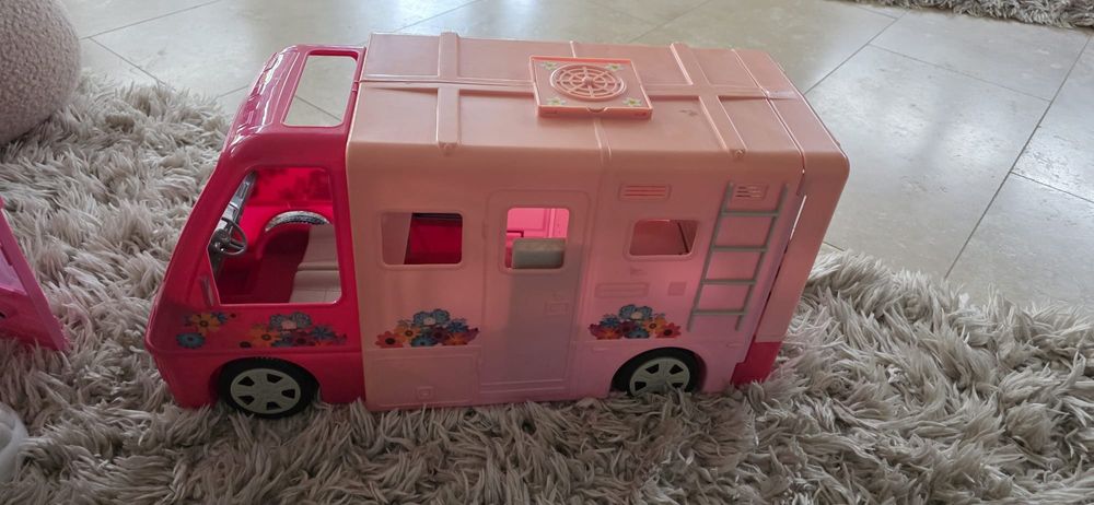 Rulota, barca,garderoba păpuși Barbie