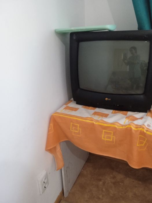 Продам старый телевизор