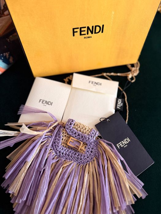 нова Чанта Fendi с етикет