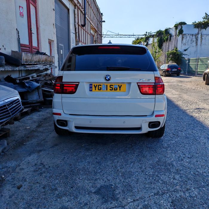 Dezmembrez bmw x5 x6 an 2012