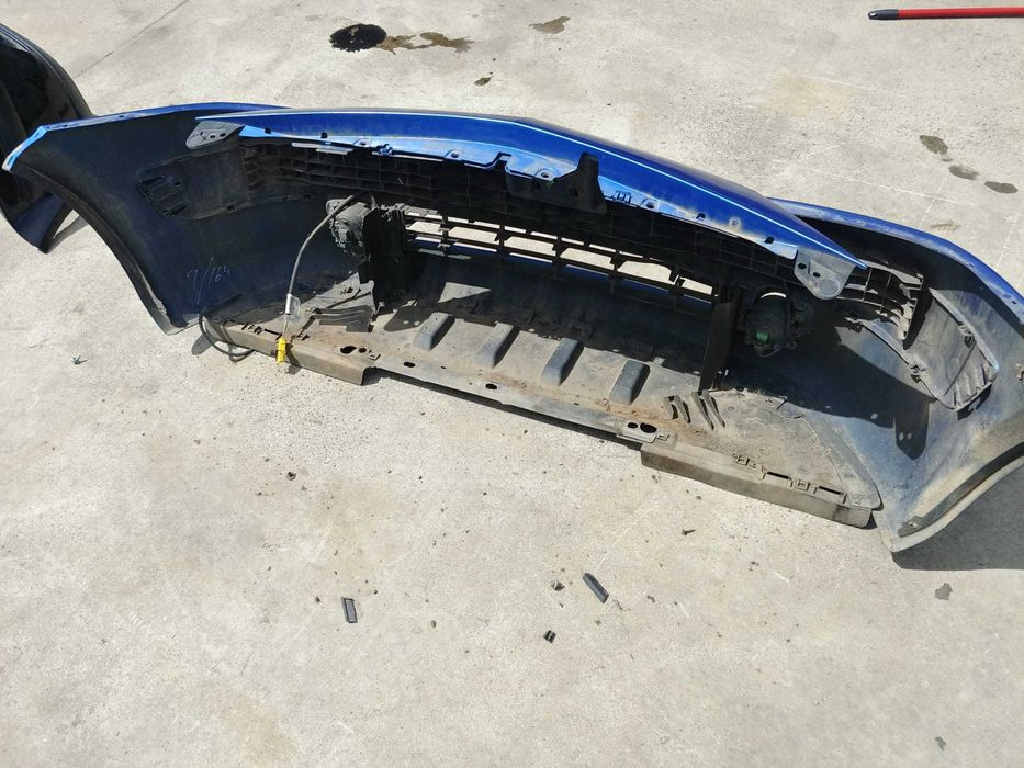 bara fata renault megane 2 2005  8200142001  8200142000