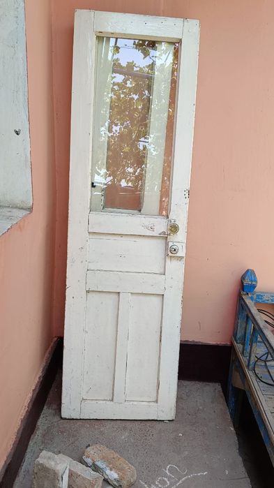 Б/у эшик ромлари СССР даврида куйилган