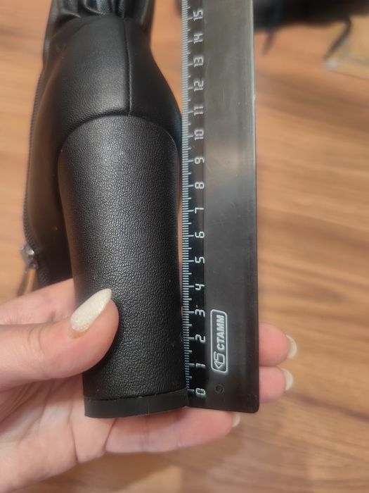 Продам срочно ботинки