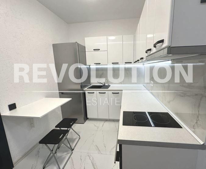 Двустаен апартамент в района на м-т Ален Мак!