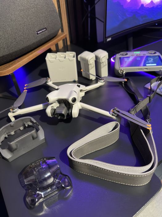 Дрон DJI mini 4 pro