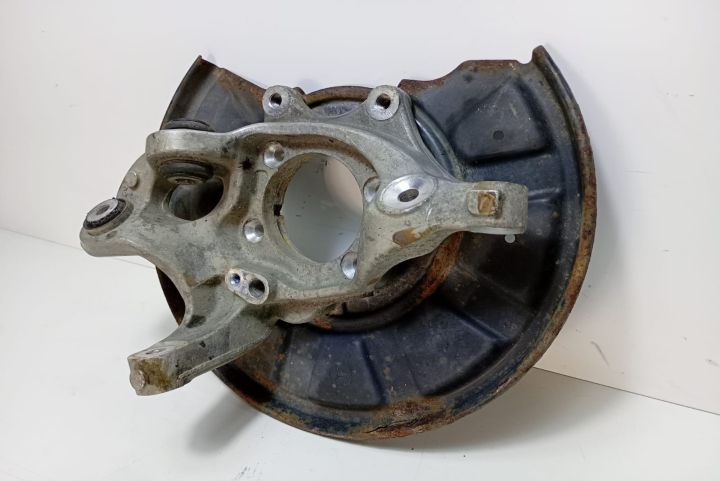 Fuzeta stanga spate Mercedes-Benz E-Class W212 seria