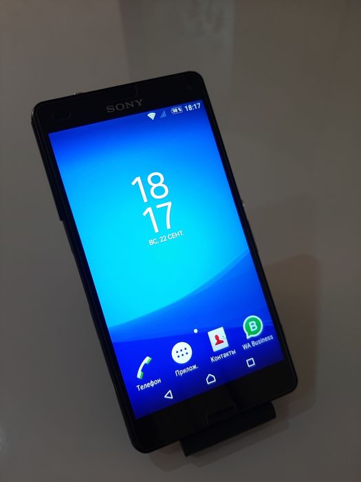 Продам смартфон Sony Xperia Z3 Compact