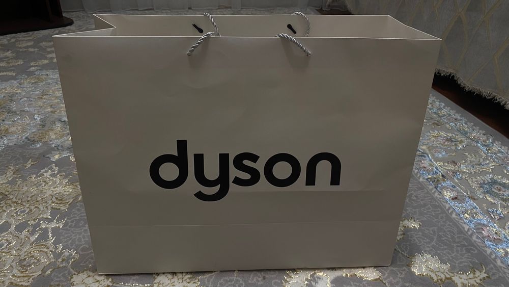 Dyson в отличном состояний новый