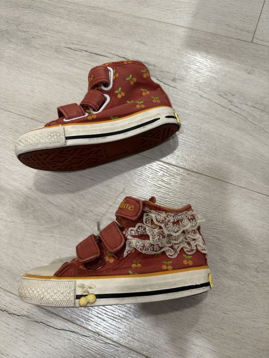 Кеды для девочки четыре года