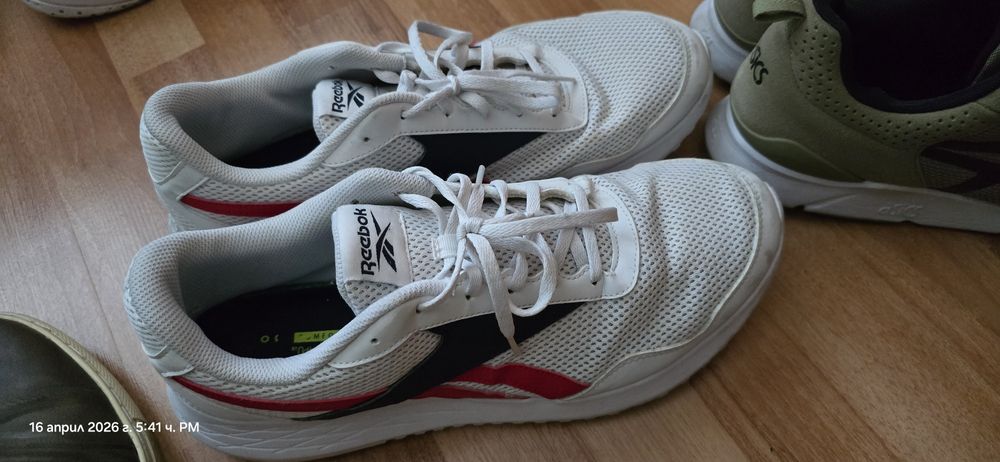 Лот от кецове nike, asics, reebok.