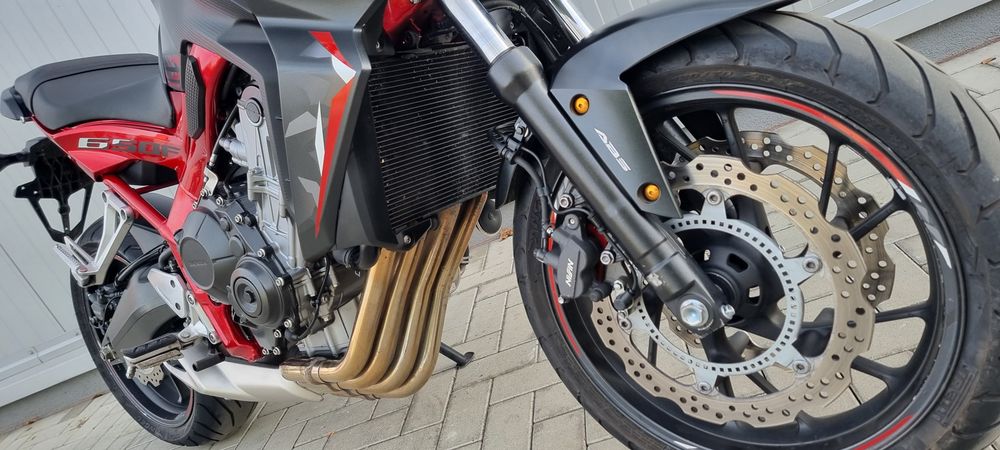 MotoFly vinde Honda CB650FA 2016 garanție