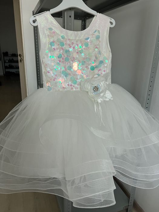 Прокат платье для утренников