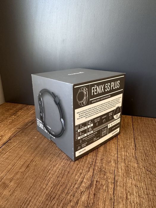Garmin Fenix 5S Plus Sapphire Edition
