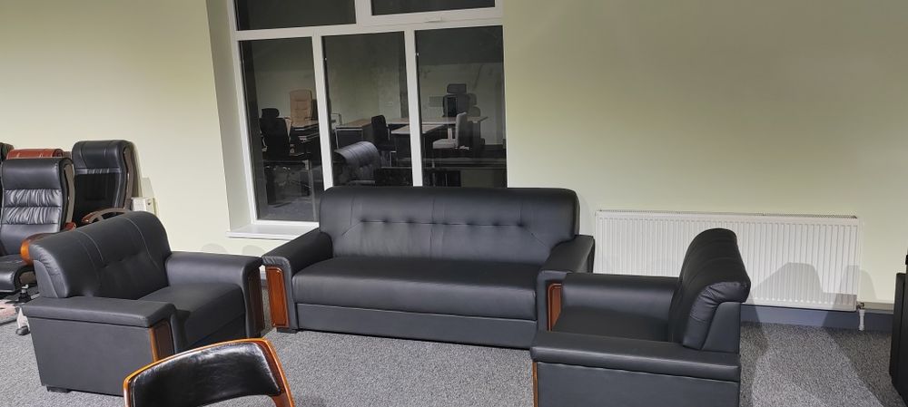 Диваны и кресля для офиса