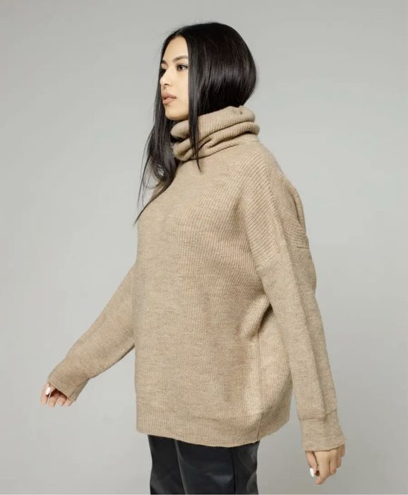 Женский свитер