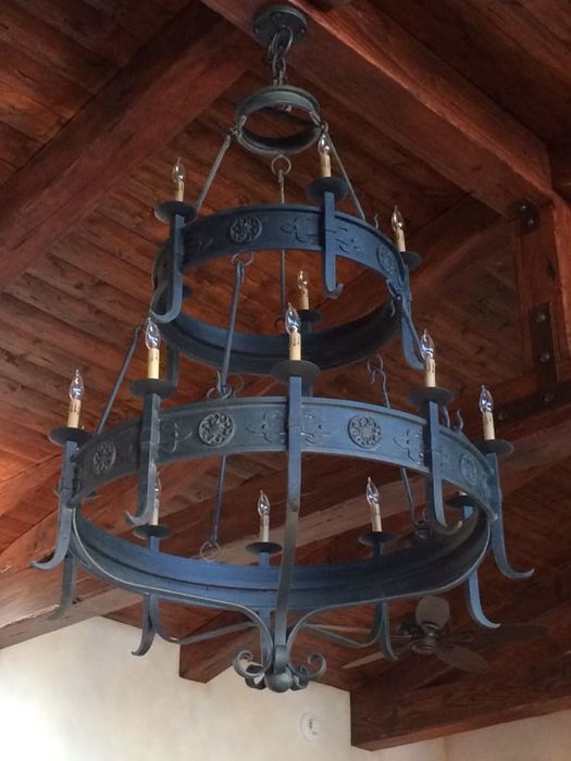 Изготовление интерьерного освещения и декора из дерева и металла