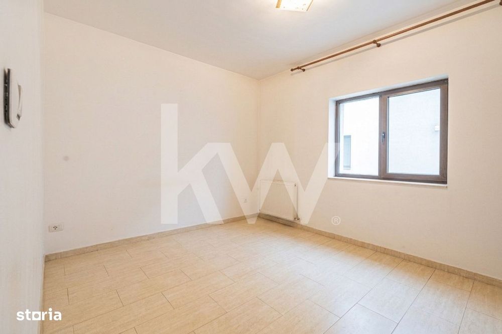 Apartament 4 camere si Curte Proprie | Parcare Inclusa — fotografia 3