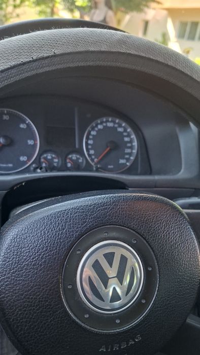VOLKSWAGEN Touran 2004 — imagine 5