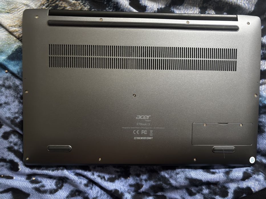 Ноутбук Acer Gadget E10