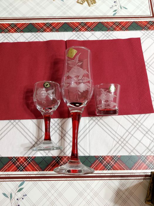 Набор из 18 предметов