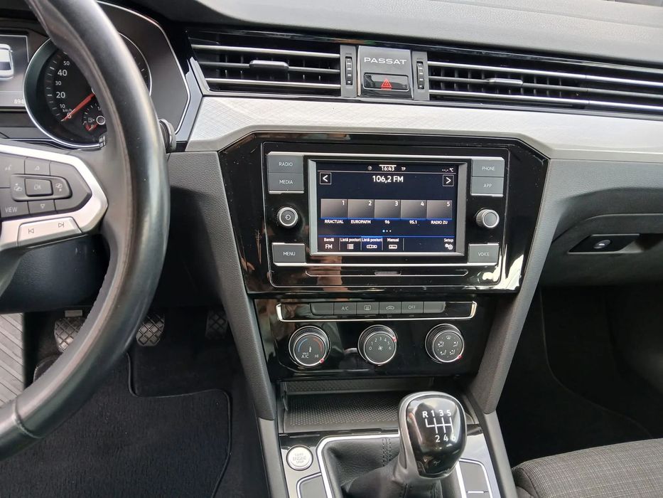 Volkswagen Passat Unic proprietar - Km 100% reali - TVA deductibil