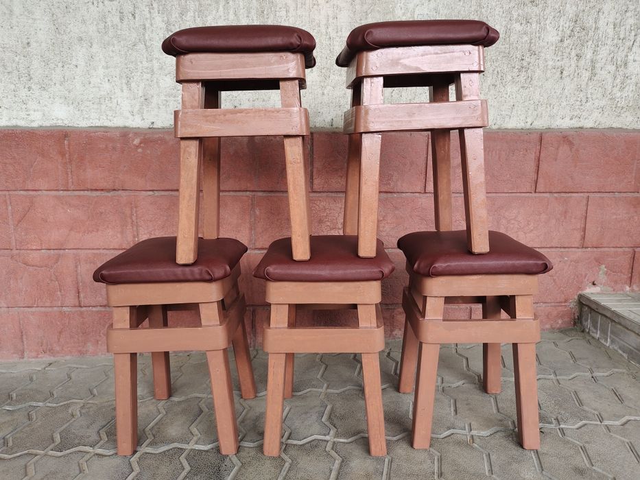 Табуретки из дерева