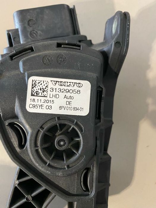 Pedala acceleratie Volvo V60 HYBRID S60 XC60 V70 S80 XC70 2014+ 31329058