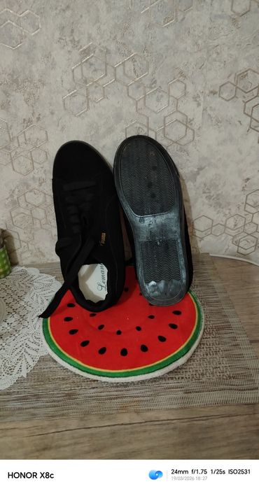 Продаю  красовки для мальчика