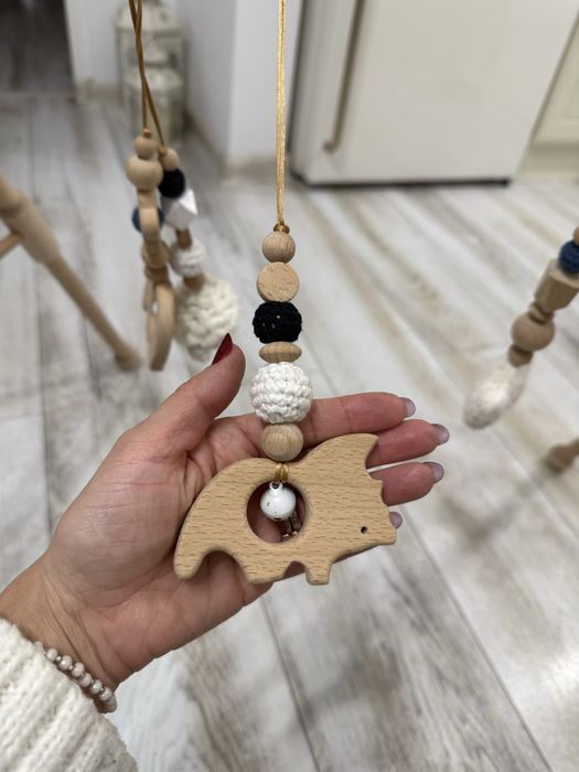 Centru de acrivitati din lemn