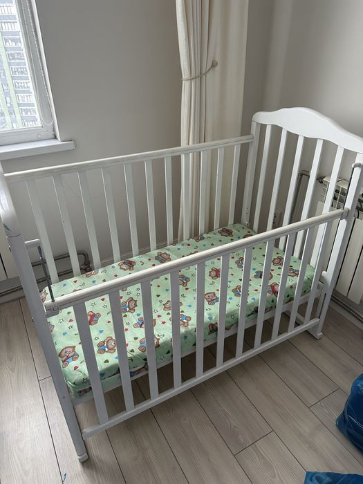 Детская кроватка