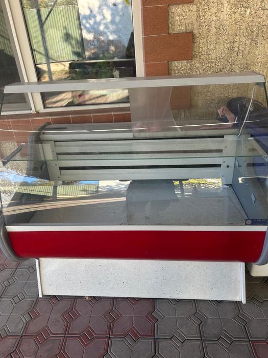 Продам холодильник состояние почти новое