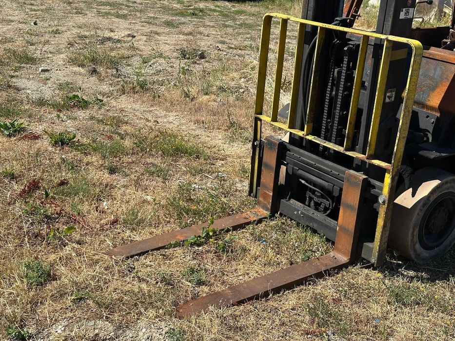 Dezmembrez stivuitor HYSTER cu motor pe gas/ GPL