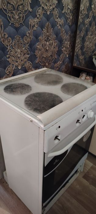 Продам бу электроплиту 8000тг