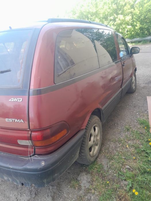 Toyota Estima 4wd