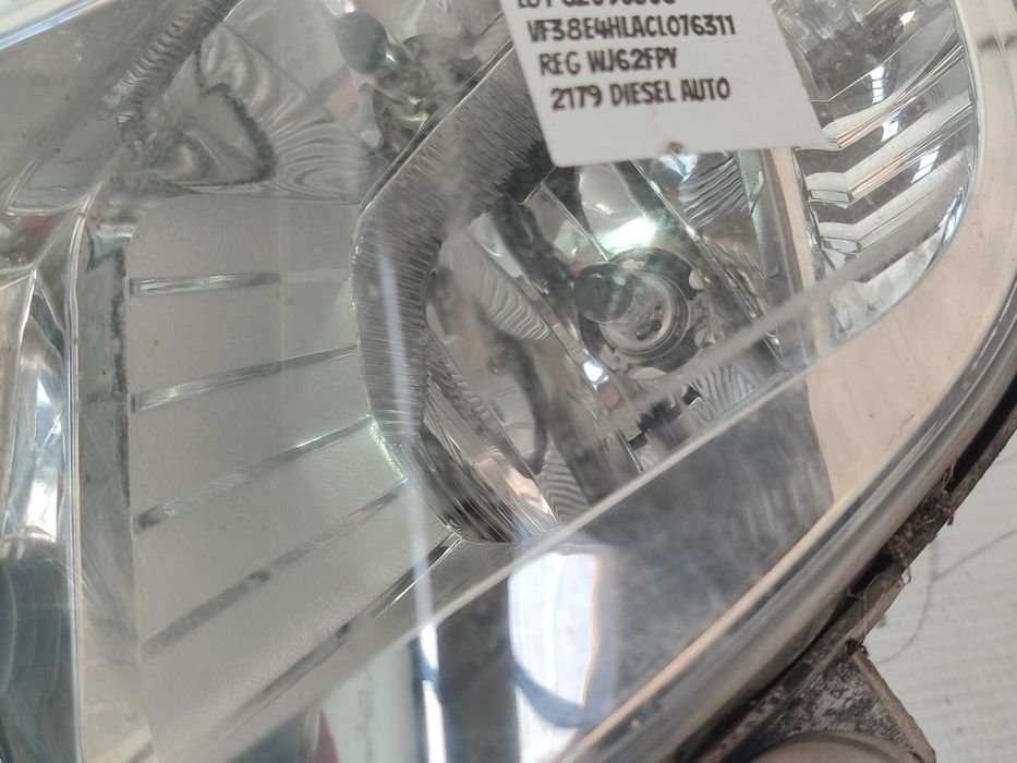 Lampă ceață stânga UK Peugeot 508 2013 Break Halogen (2010-2018) Cod:9670476280 (4F2)