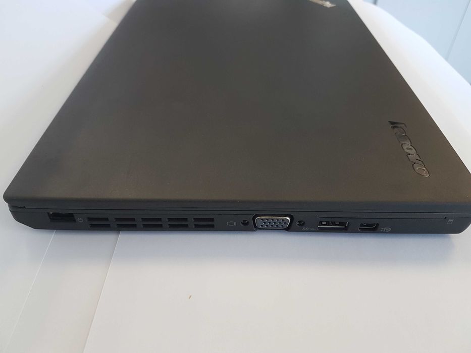 Laptop LENOVO Thinkpad x240, i5,diadnoza auto  300 lei incomplet