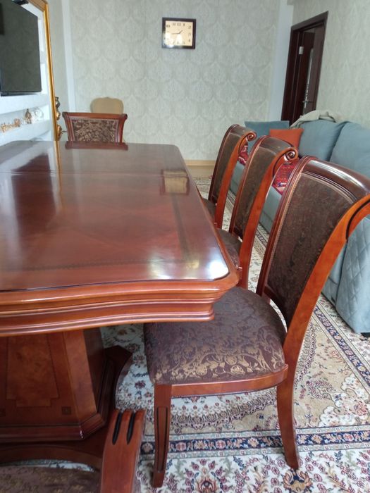 Продам комплект гостиного гарнитура.