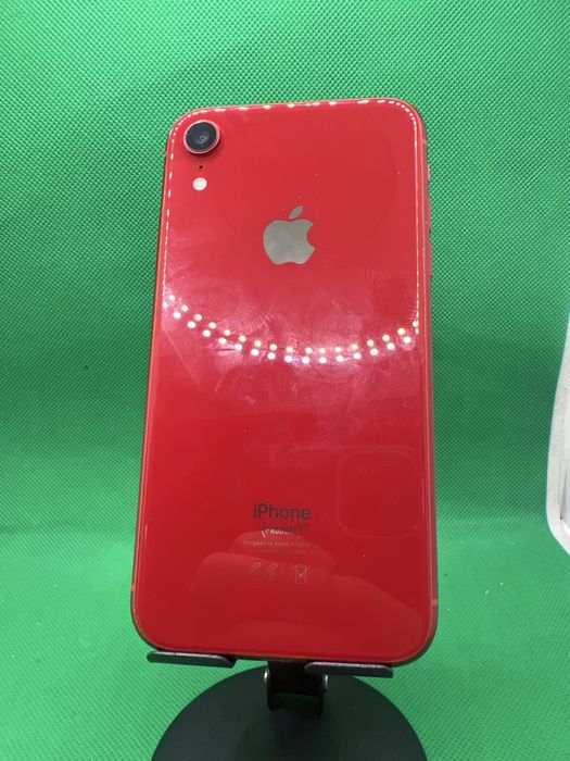Iphone xr 64gb bat85% punct display•Amanet Lazar Crangasi•55004