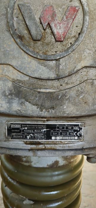 Vând mai compactor Wacker Neuson