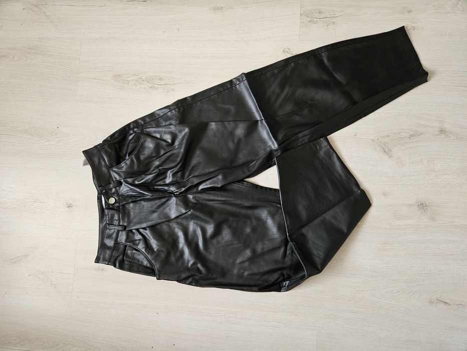 Кожен панталон Zara
