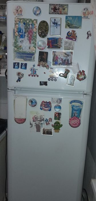 Холодильник , б/у,  Индезит.