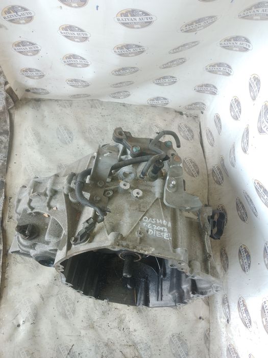 cutie de viteze 6 trepte nissan qashqai 1.6 motorina 2012