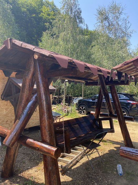 leagăne de vinzare pretul este de 3 Mi De Lei  bucata