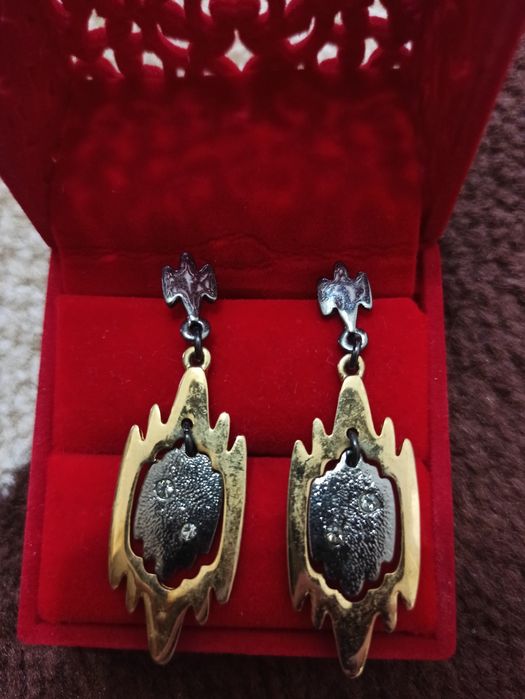 Продам бижутерию