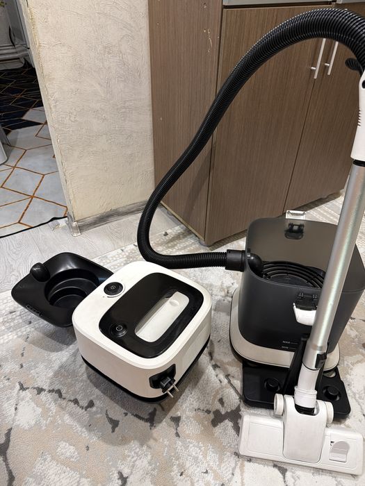 Пылесос “”JEBE”.