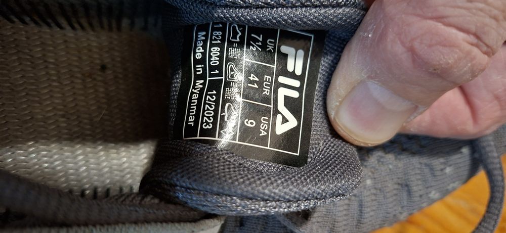 Маратонки Fila 41