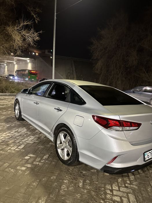 Продам автомобиль  срочно