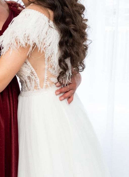 Rochie de mireasa 2024